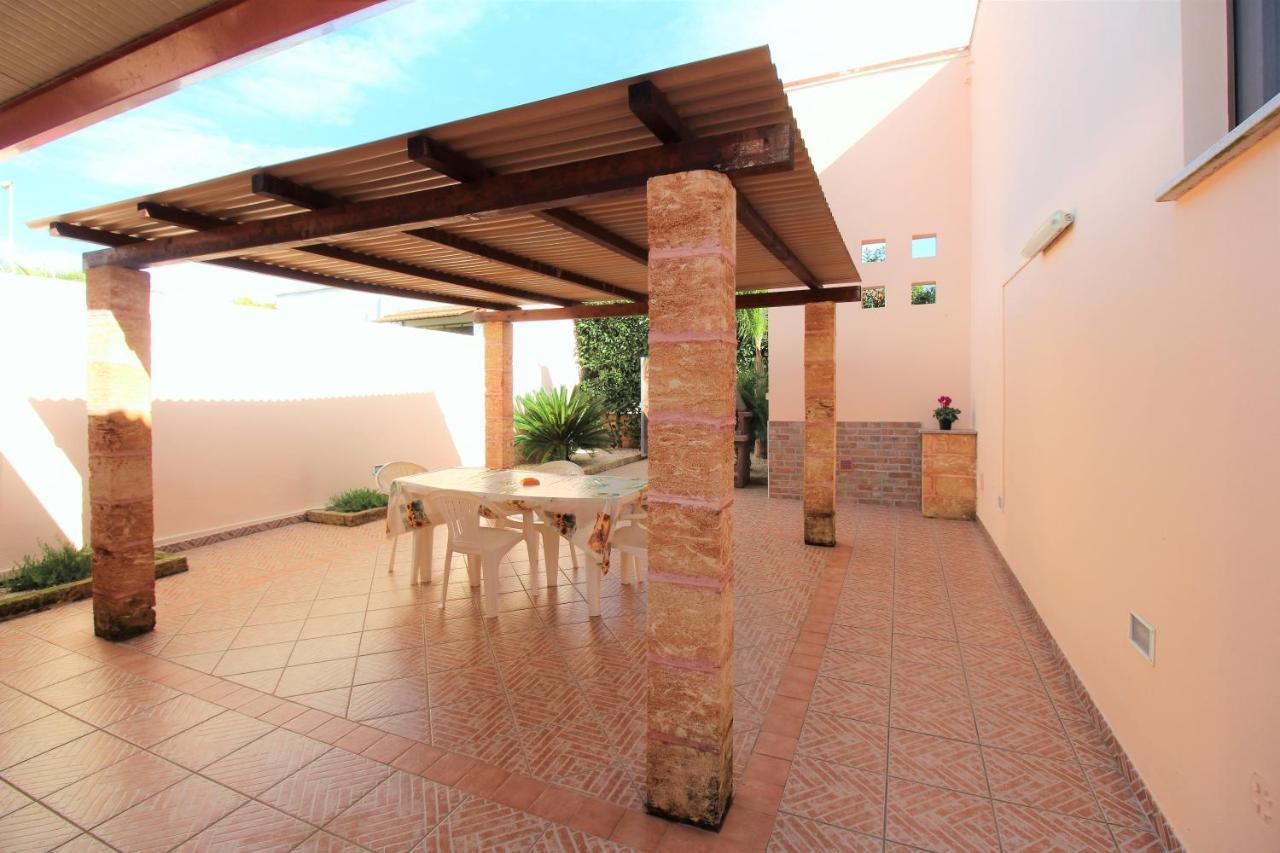 Villetta Climatizzata Mar Torre San Giovanni Ugento Exterior photo